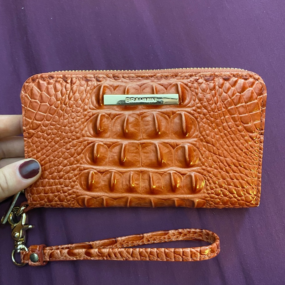 Brahmin wristlet